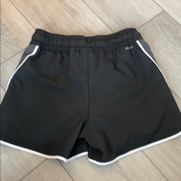 NIKE Dri-Fit polyester shorts - Picture 5 of 7